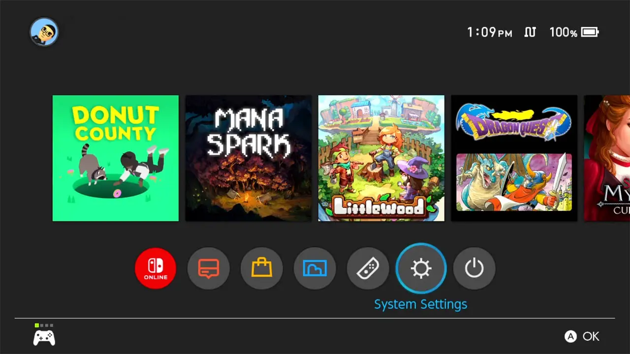 Nintendo Switch HOME Menu in normal colors, dark theme